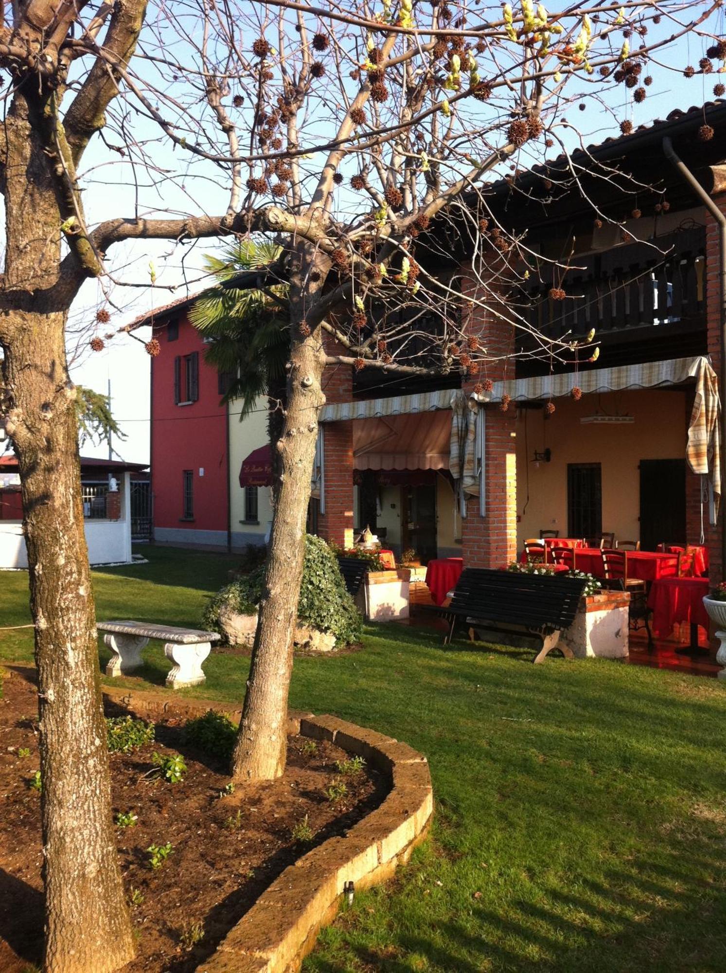 Manuela Le Quattro Coppe Hotel Desenzano del Garda Eksteriør billede