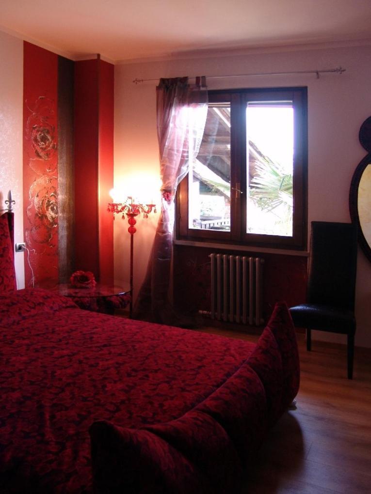 Manuela Le Quattro Coppe Hotel Desenzano del Garda Eksteriør billede